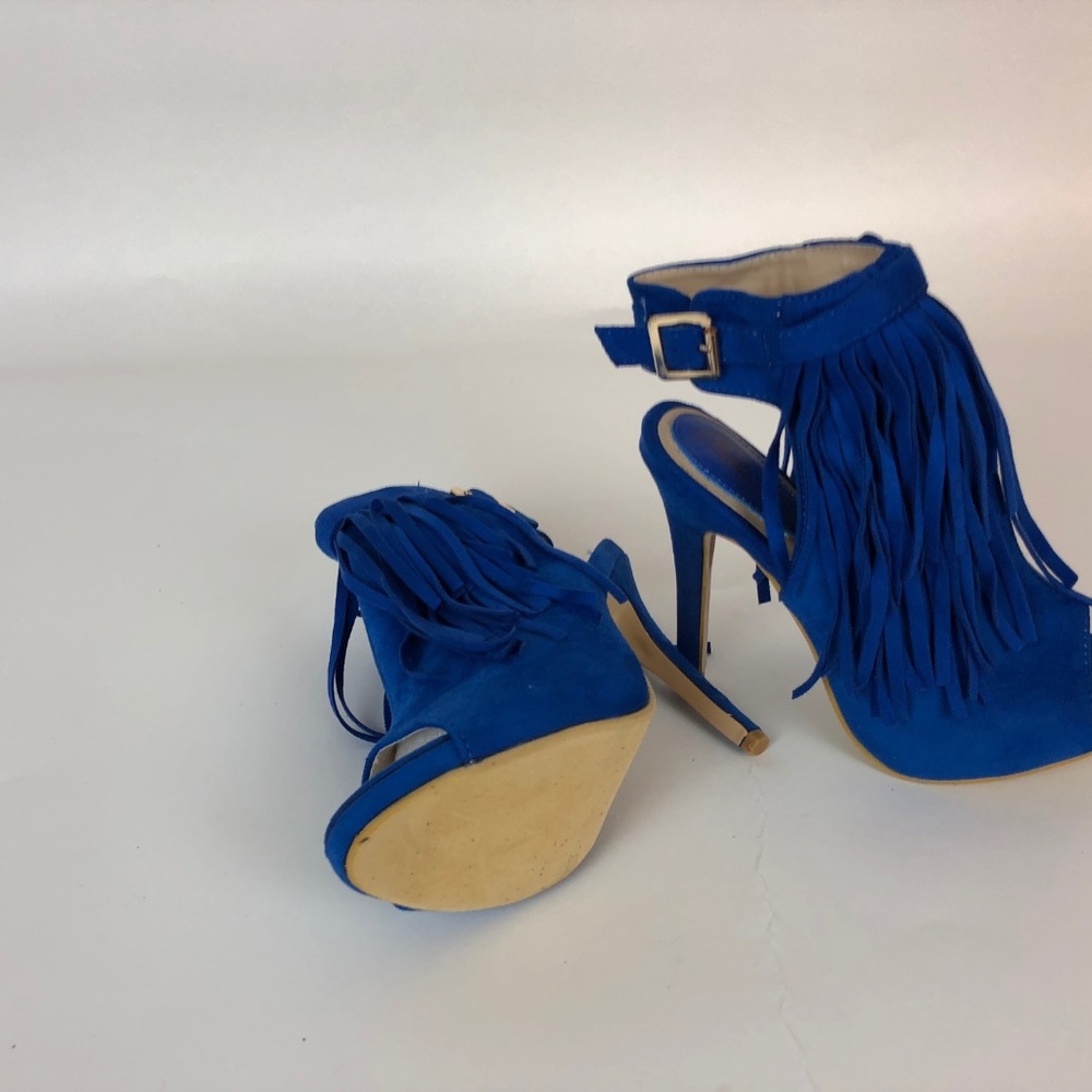 Heels - Picture 5 of 5